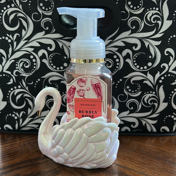 GLASS SWAN Foaming SOAP HOLDER - Bath & Body Works - Picture 1 of 12